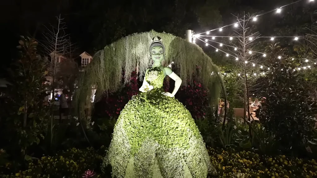 Tiana topiary at Epcot during Flower and Garden Festival