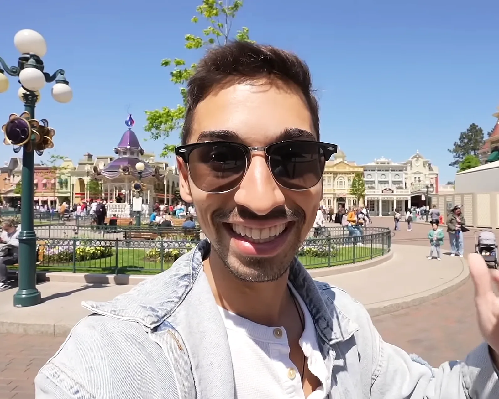 JoJo’s World: Impressions of Disneyland Paris